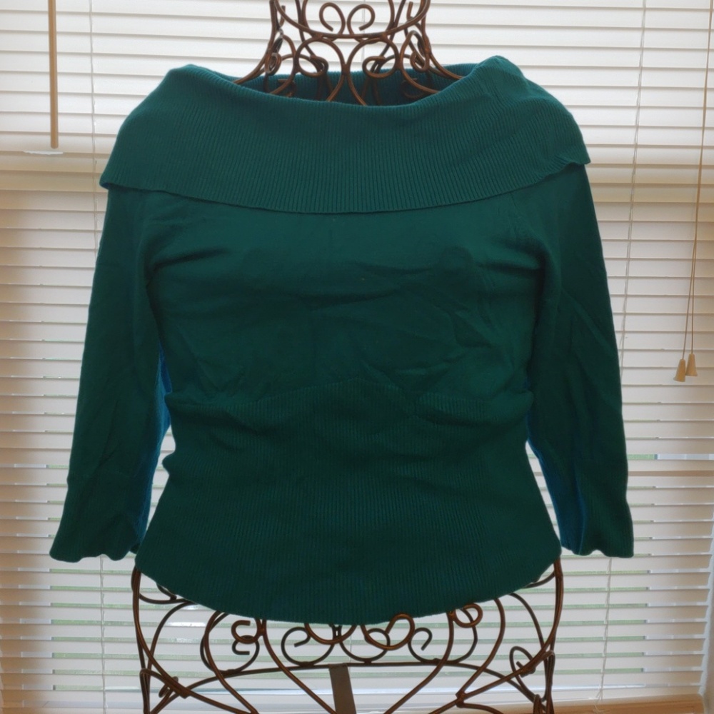 Sweater crop top
